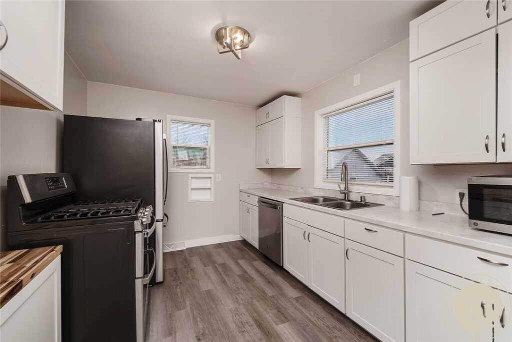 933 Bench Boulevard, Billings, MT photo 3
