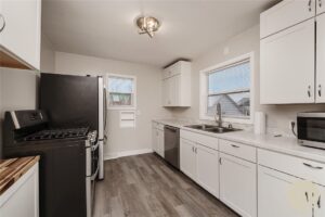 933 Bench Boulevard, Billings, MT photo 3