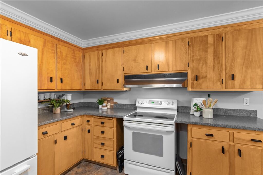 2504 Rancho Road, Billings, MT photo 8