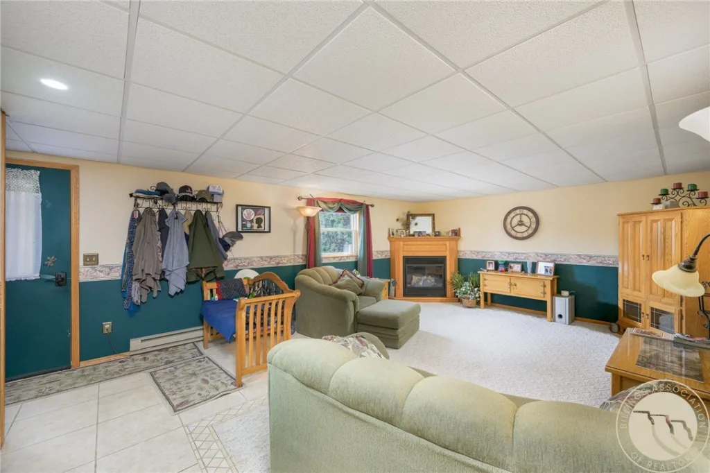 1102 Whispering Pines Drive, Billings, MT photo 8