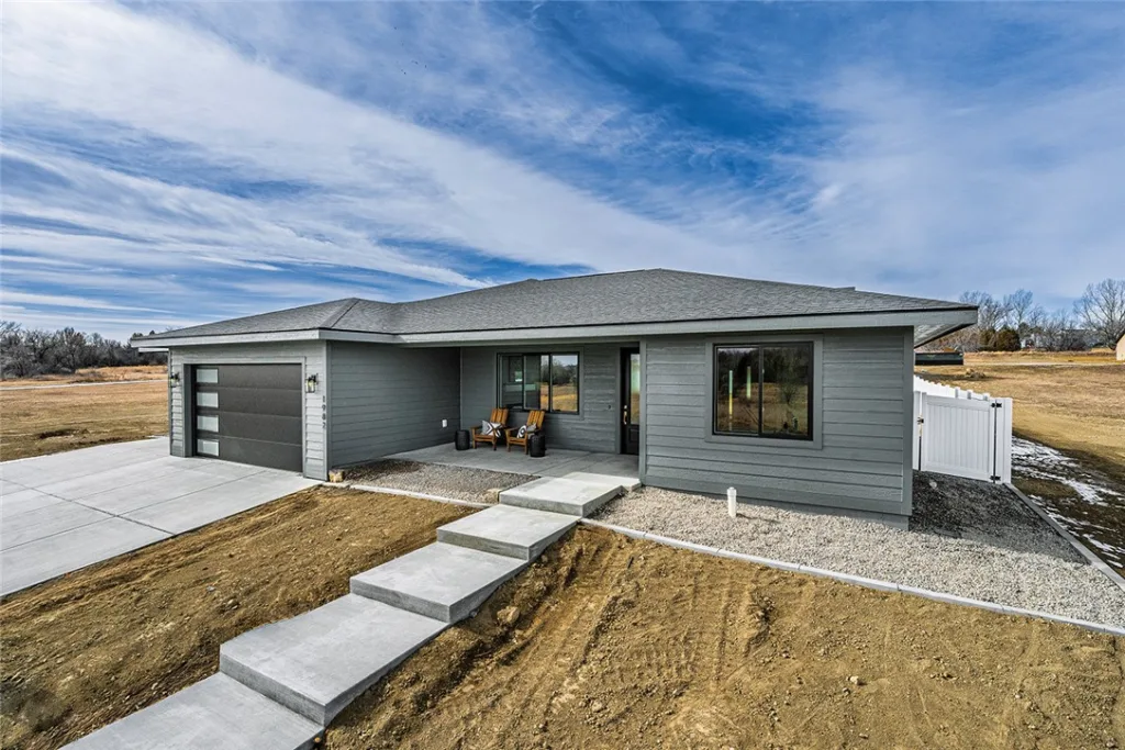 213 Joy Ln, Billings, MT photo 2