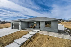 213 Joy Ln, Billings, MT photo 2