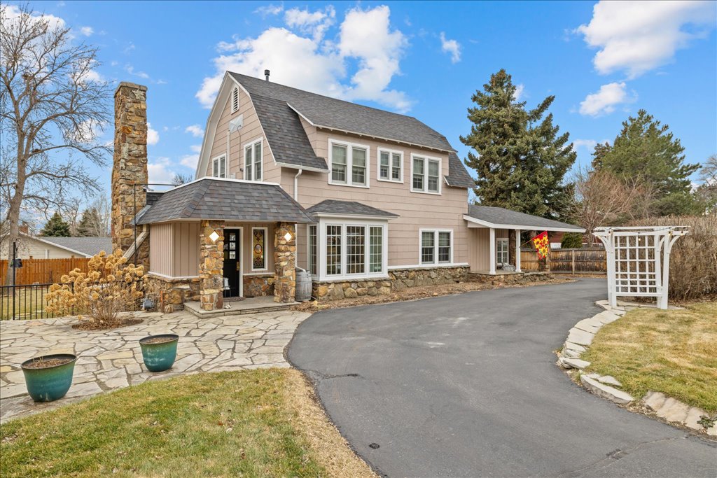 810 Rimrock Road, Billings, MT