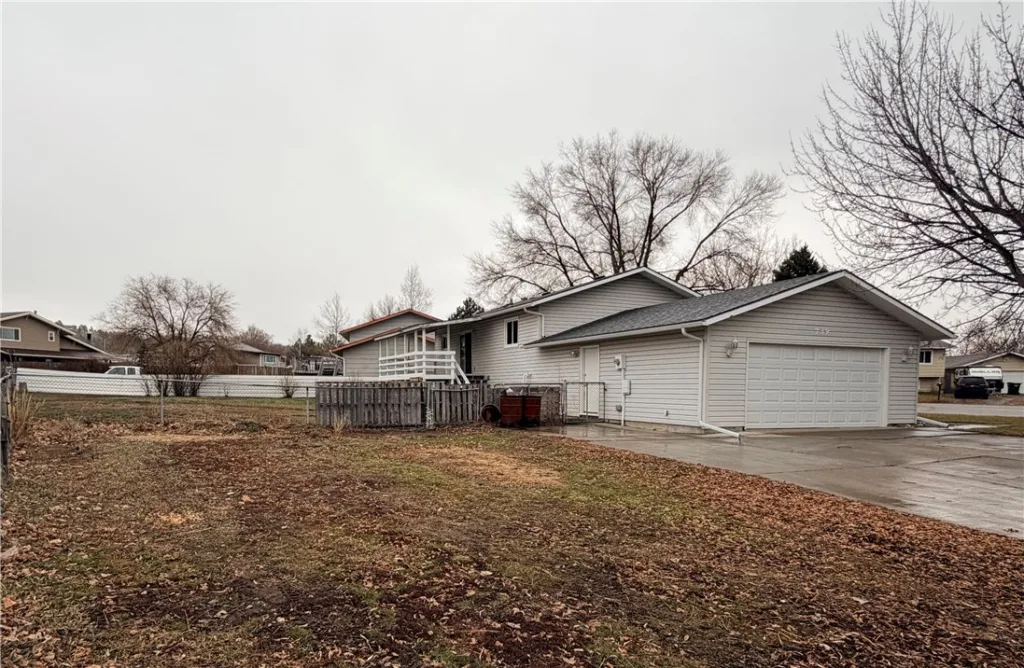 739 Tanglewood Drive, Billings, MT photo 3