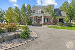5755 Canterbury Trail, Billings, MT photo 2