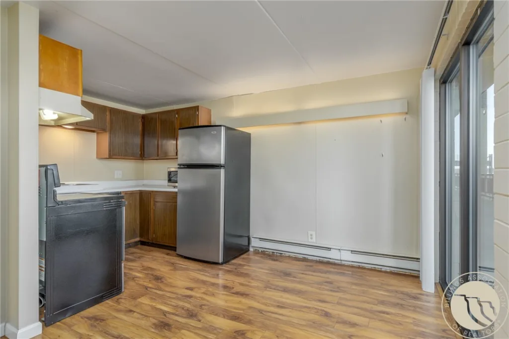 300 N 25th Street 401, Billings, MT photo 4