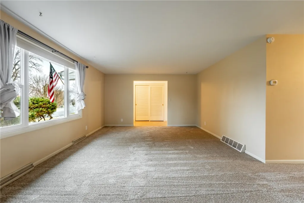 1914 Patricia Lane, Billings, MT photo 4