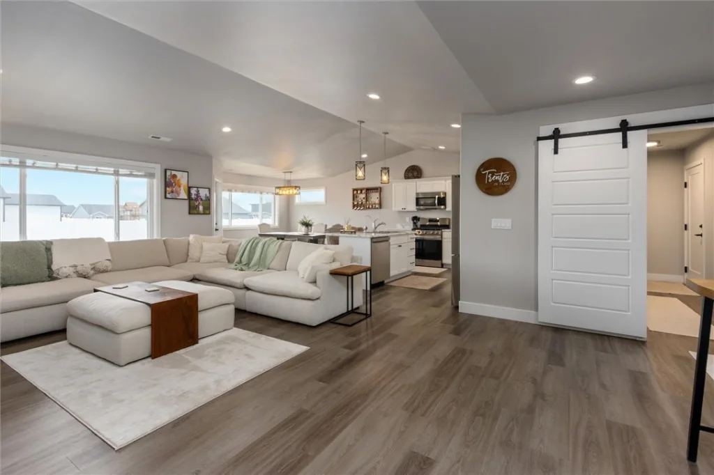 4620 Sun Basin Road, Billings, MT photo 5