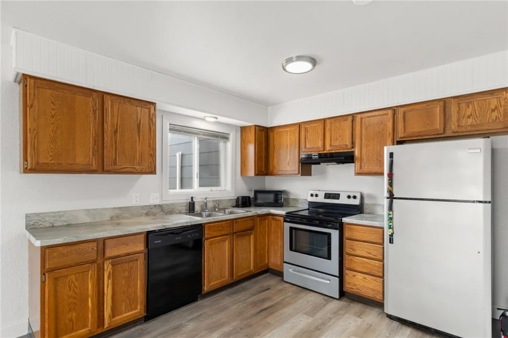 1320 Mineral Place 2, Billings, MT photo 6