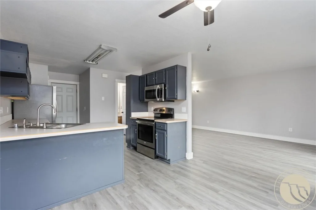 626 S 38th Street W Unit 21, Billings, MT photo 8