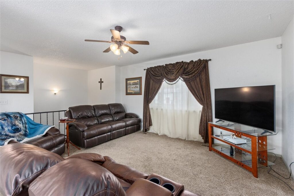 3902 Chamberlain Drive, Billings, MT photo 4