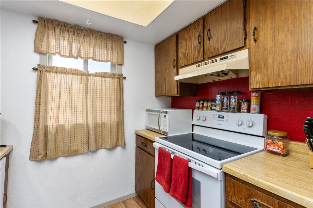 3902 Chamberlain Drive, Billings, MT photo 8