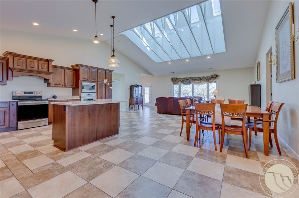 7623 N Leopard Avenue, Billings, MT photo 3