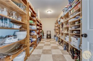 7623 N Leopard Avenue, Billings, MT photo 8