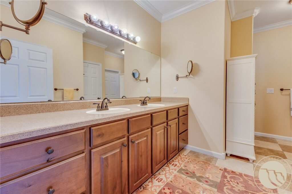 7623 N Leopard Avenue, Billings, MT photo 10