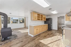 733 Logan Lane, Billings, MT photo 10