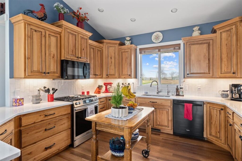 1320 Florian Avenue, Huntley, MT photo 8