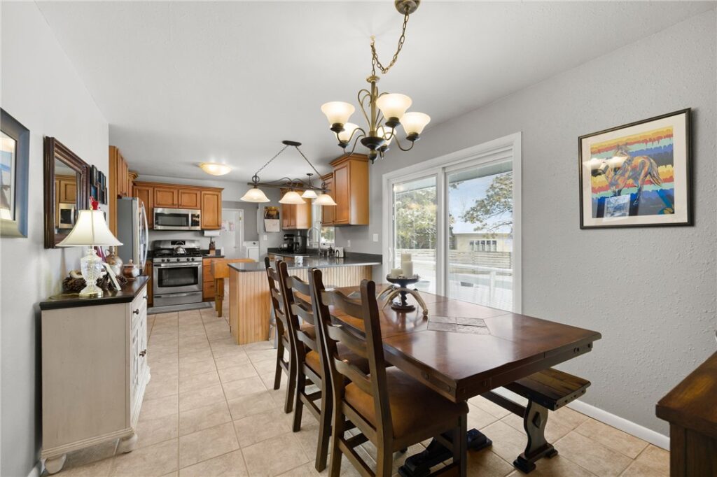 6802 US Highway 212, Red Lodge, MT photo 8