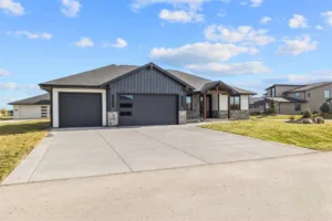 1321 Bandon Dunes Way, Billings, MT photo 2