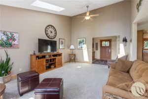 1251 CHIPPER Lane, Huntley, MT photo 6