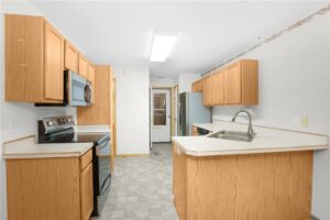 626 S 38th Street W 41, Billings, MT photo 4