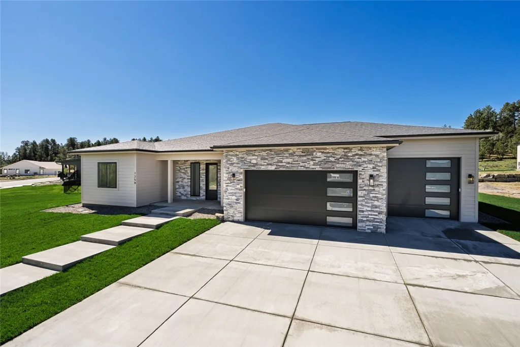 1258 Timbers Blvd S, Billings, MT photo 2
