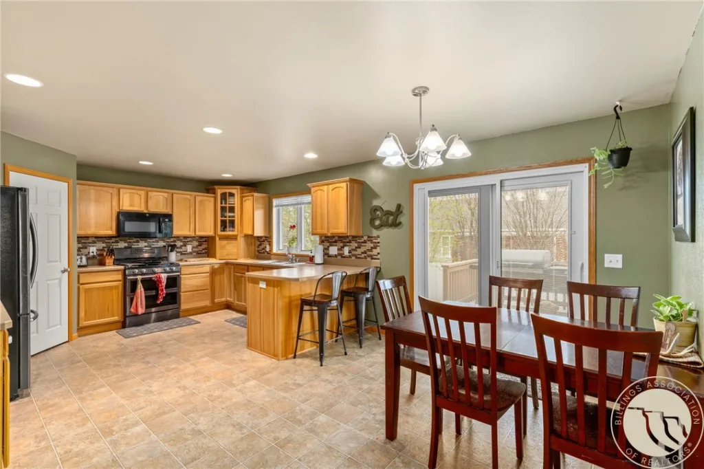1262 Mirror Lake Lane, Billings, MT photo 9