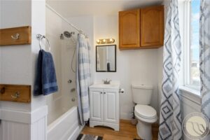 76 Sawyer Loop, Hardin, MT photo 5