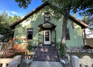 345 N 3rd St, Columbus, MT photo 2