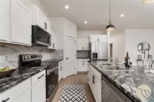 925 Madrid Drive, Billings, MT photo 8