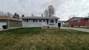 131 Maple Avenue, Glendive, MT photo 3