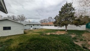 131 Maple Avenue, Glendive, MT photo 6