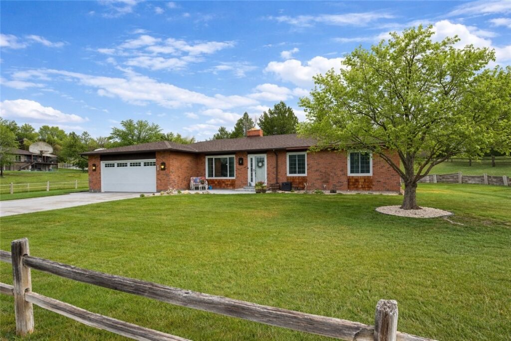 1417 Stallion Route, Billings, MT photo 1