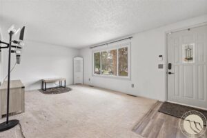 2744 Phyllis Circle S, Billings, MT photo 3