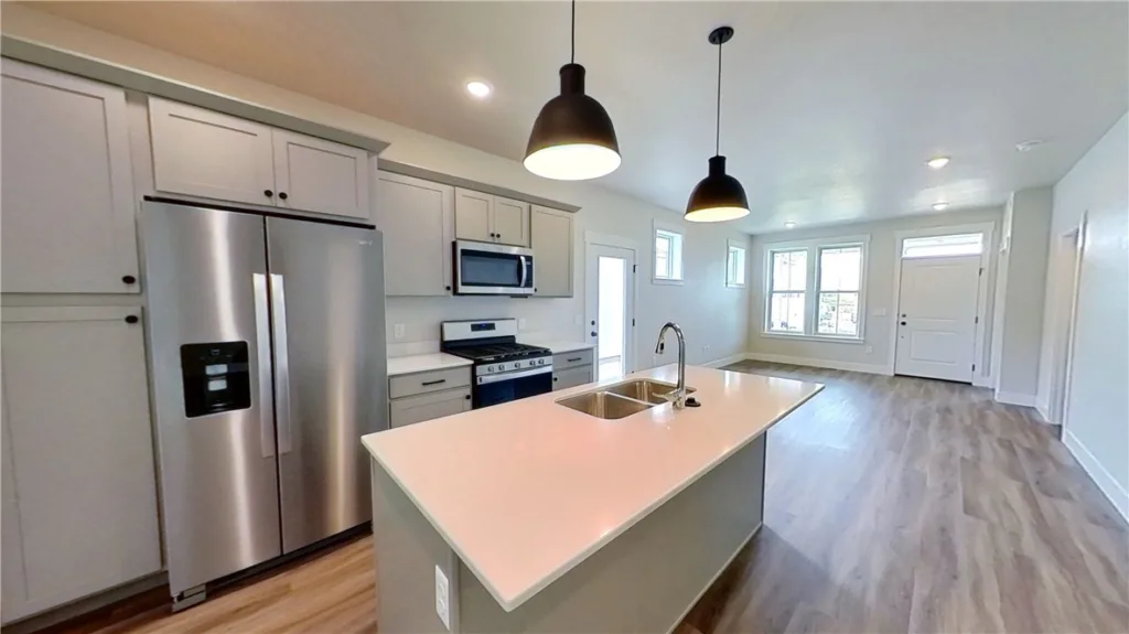 4459 Driftboat Trail, Billings, MT photo 2