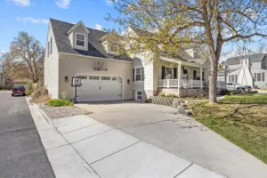 2620 Highwood Drive, Billings, MT photo 3