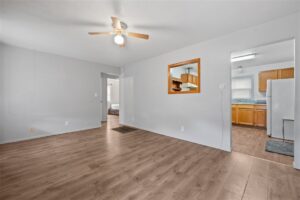 933 N 23rd Street, Billings, MT photo 3