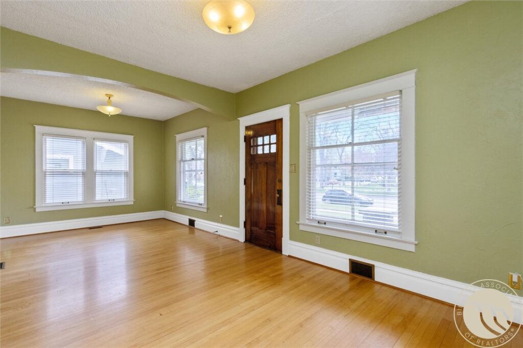 931 N 32nd Street, Billings, MT photo 4