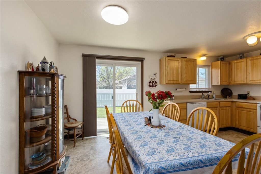 608 Acorn Place, Billings, MT photo 9