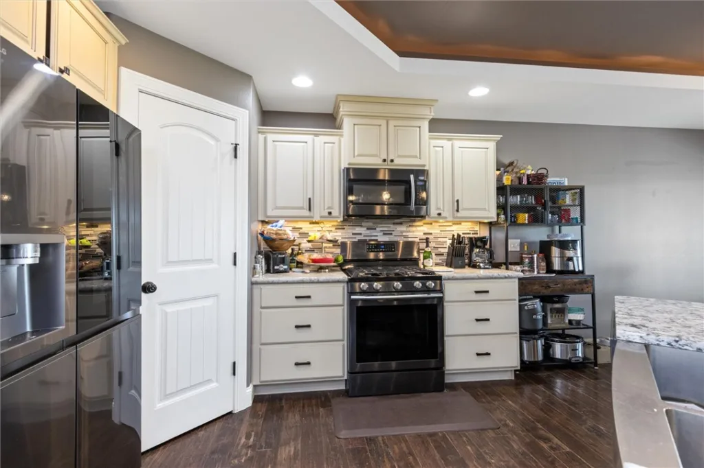 6603 Elder Grove Lane, Billings, MT photo 9