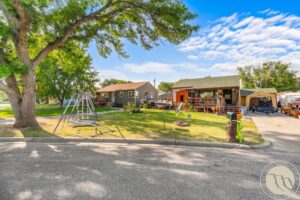 19 Patton Avenue, Billings, MT photo 3