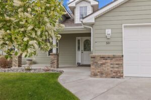 321 Stonegate Circle, Billings, MT photo 2