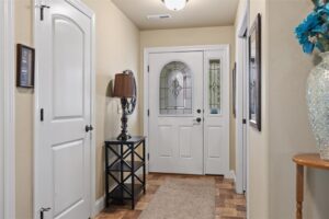321 Stonegate Circle, Billings, MT photo 3