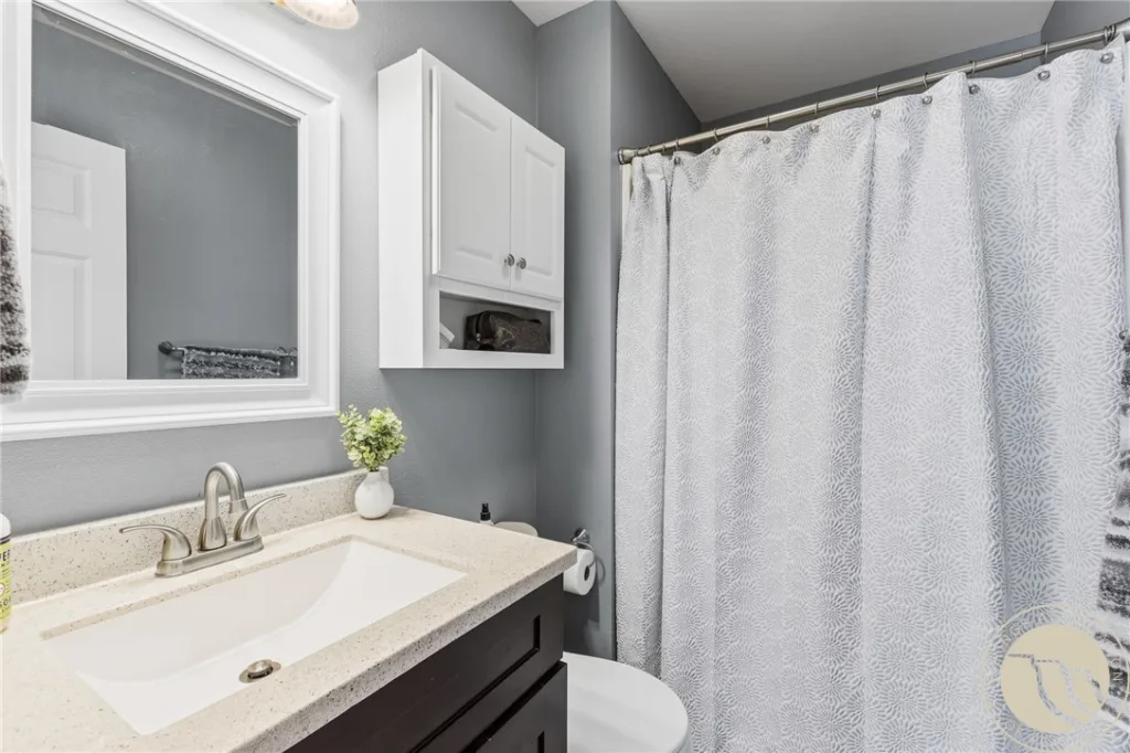 738 Briar Place, Billings, MT photo 10
