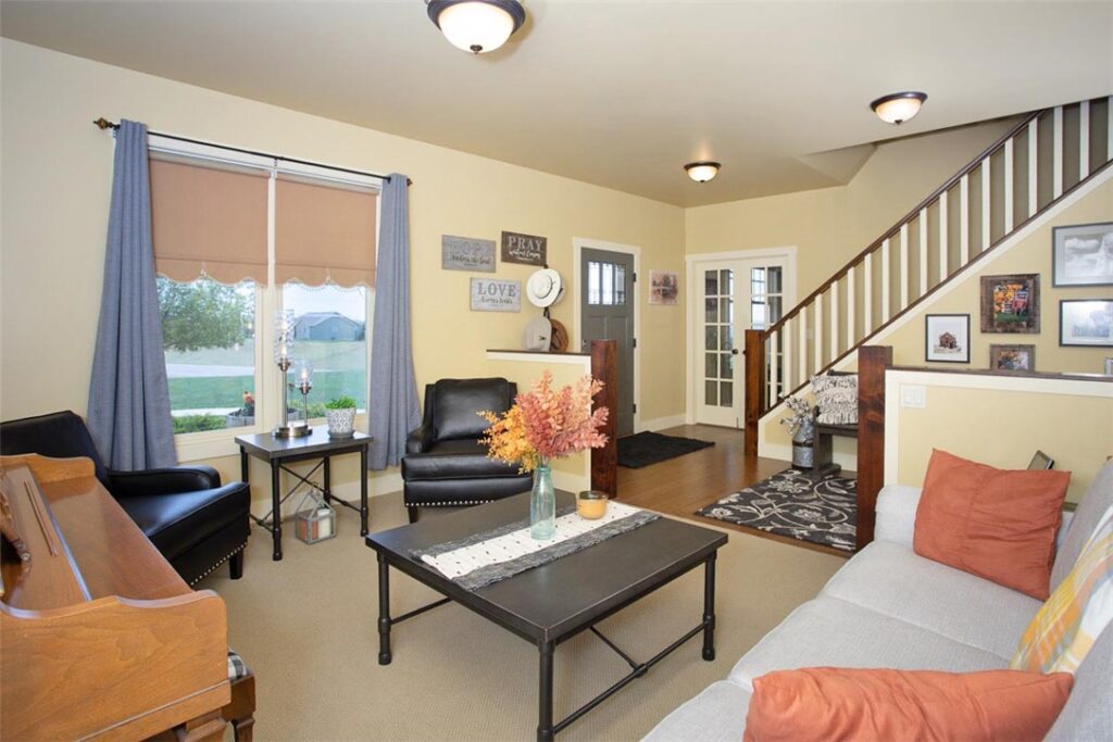 5445 Crest View Drive, Billings, MT photo 4