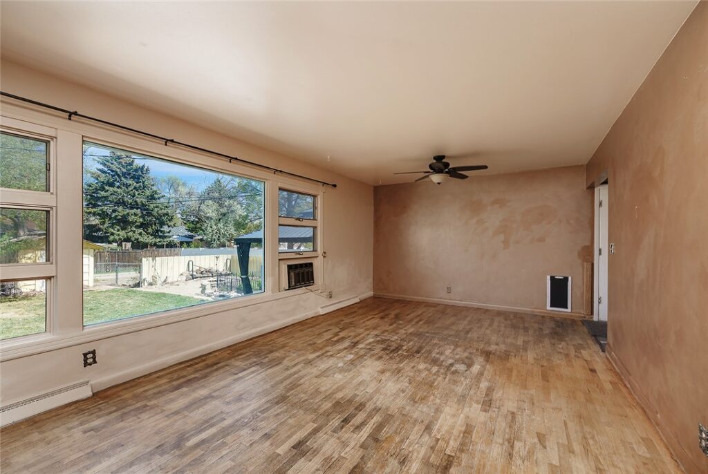 2547 Broadwater Ave, Billings, MT photo 2