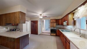 215 1st St SE, Park City, MT photo 3