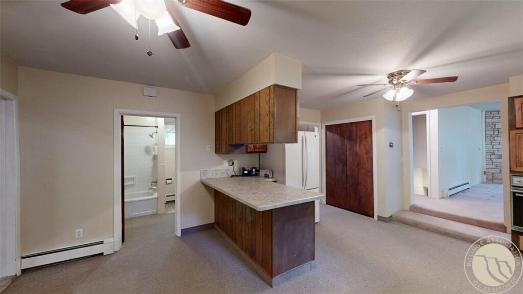 215 1st St SE, Park City, MT photo 5