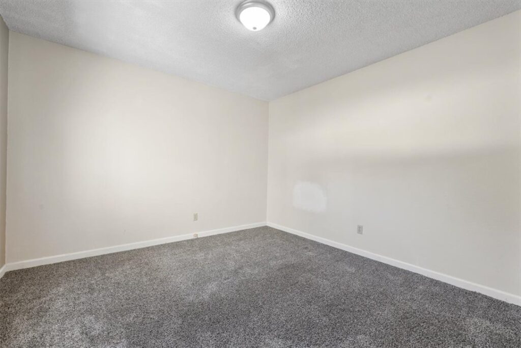 2252 Avenue C, Billings, MT photo 9