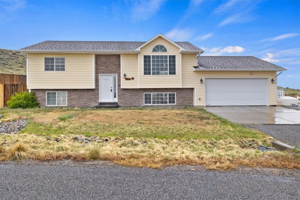 7645 Century Hills Road N, Billings, MT